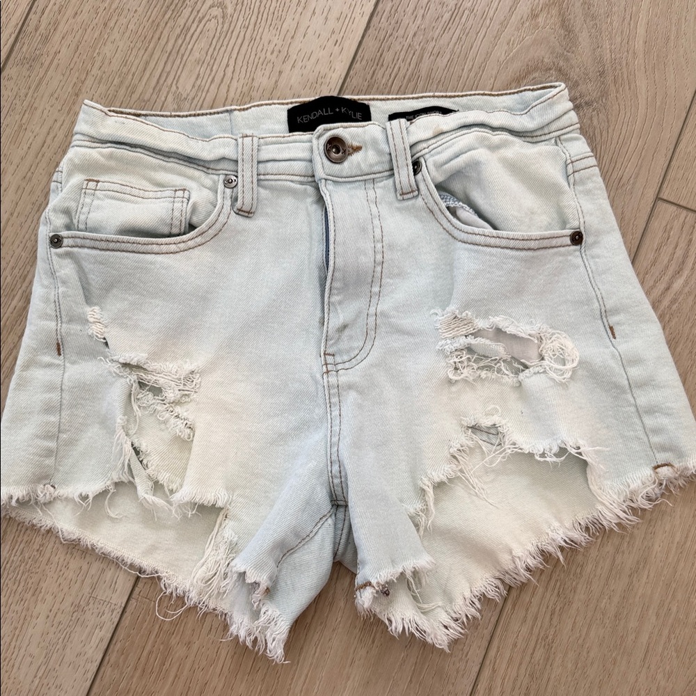 Kendall + Kylie Distressed Blue Denim The Icon Jean Shorts 3/26